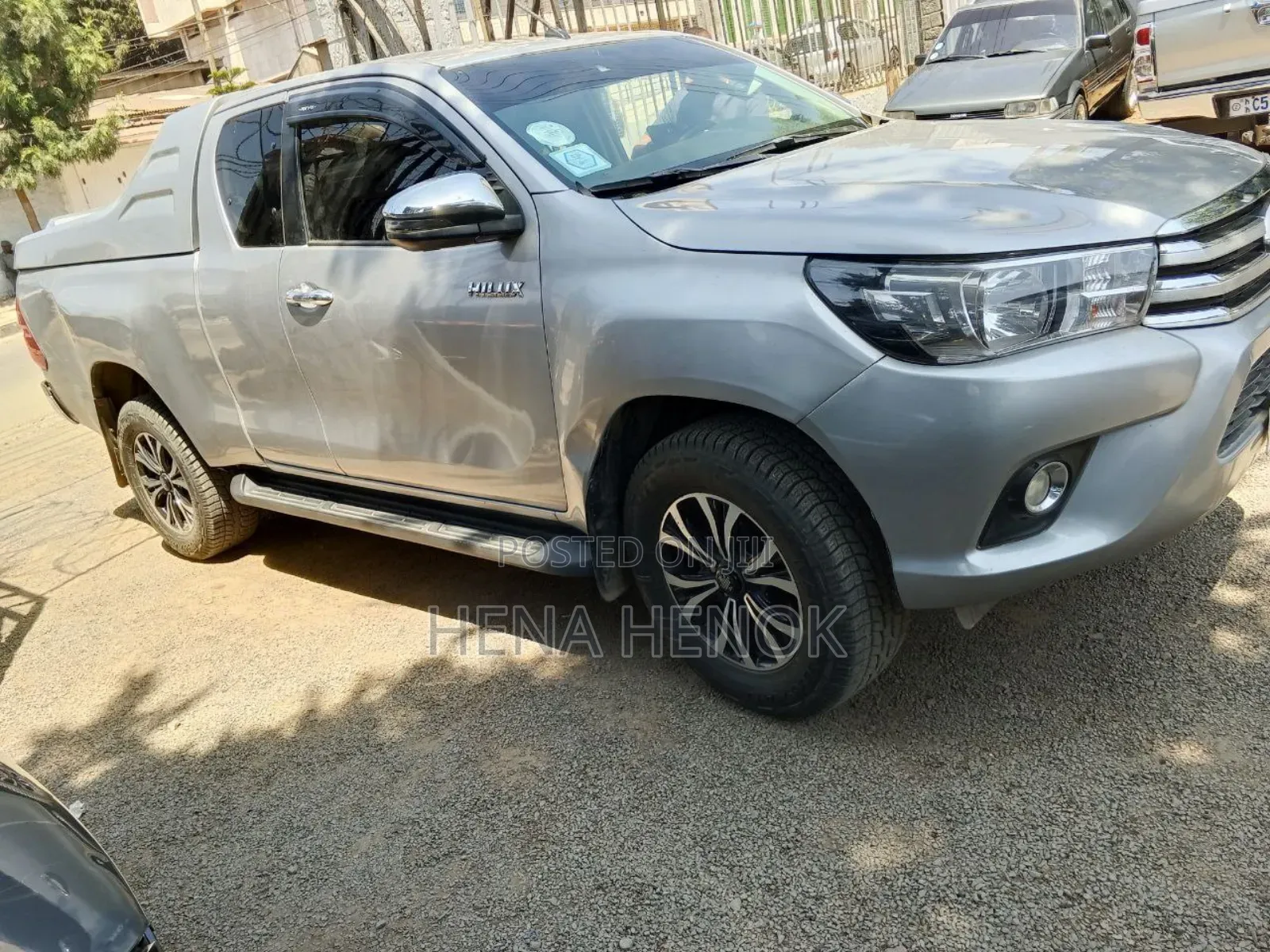 Toyota Hilux 2019 Silver