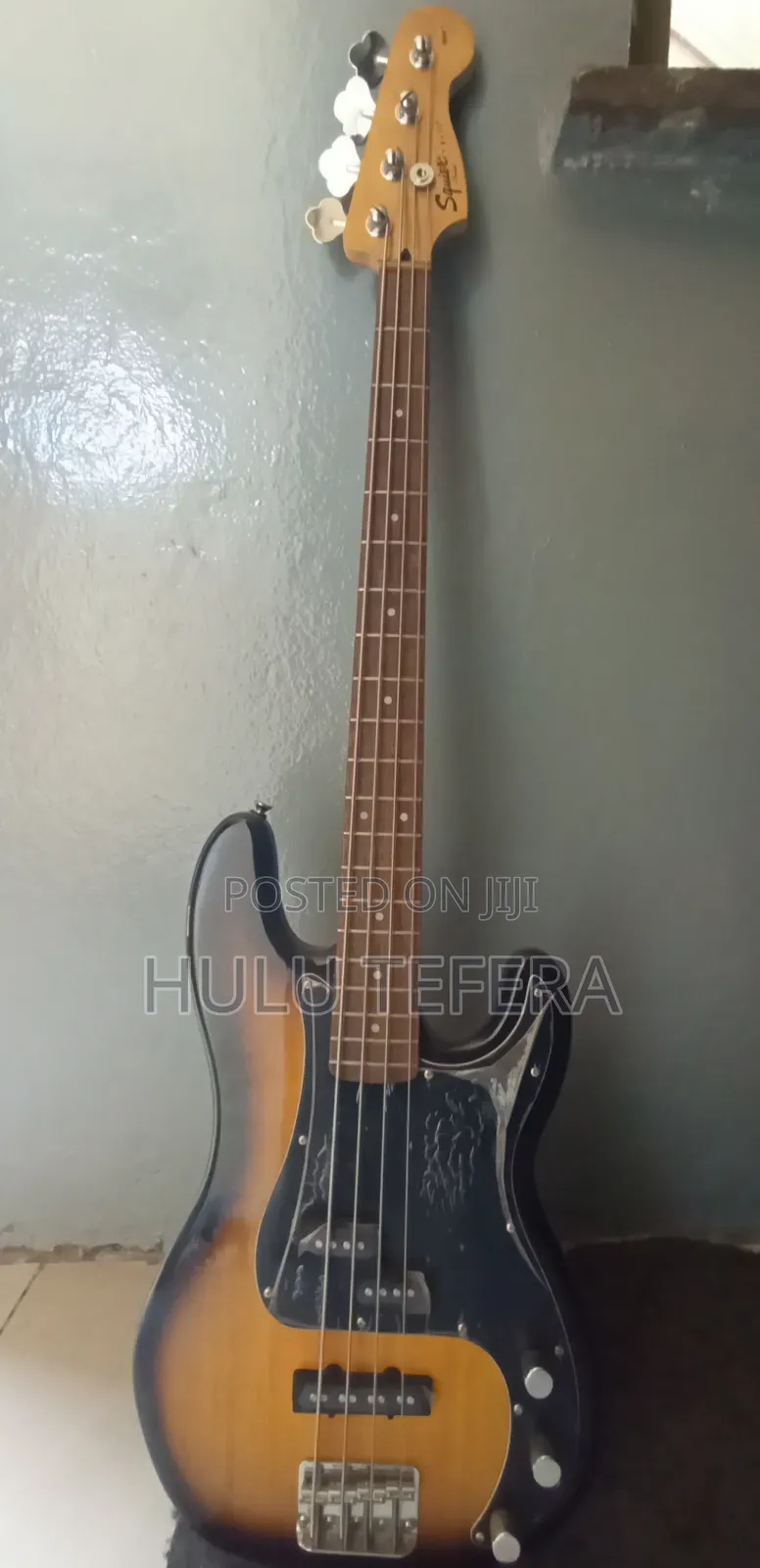 Squier Affinty Bass Guitar 4 String