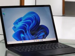 New Laptop Microsoft Surface 16GB Intel Core I7 SSD 512GB