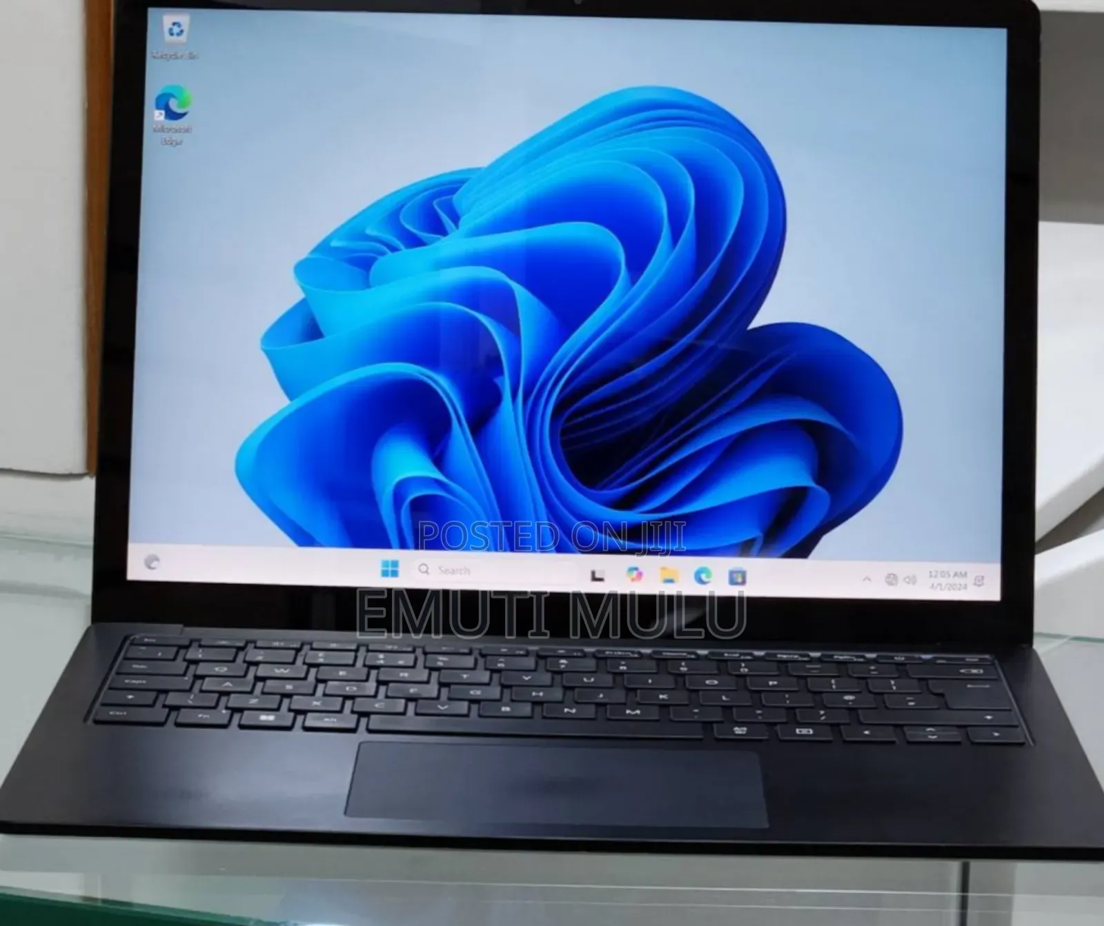 New Laptop Microsoft Surface 16GB Intel Core I7 SSD 512GB