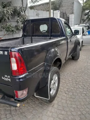 Tata Xenon 2014 Black