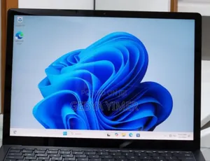 New Laptop Microsoft Surface 16GB Intel Core I7 SSD 512GB