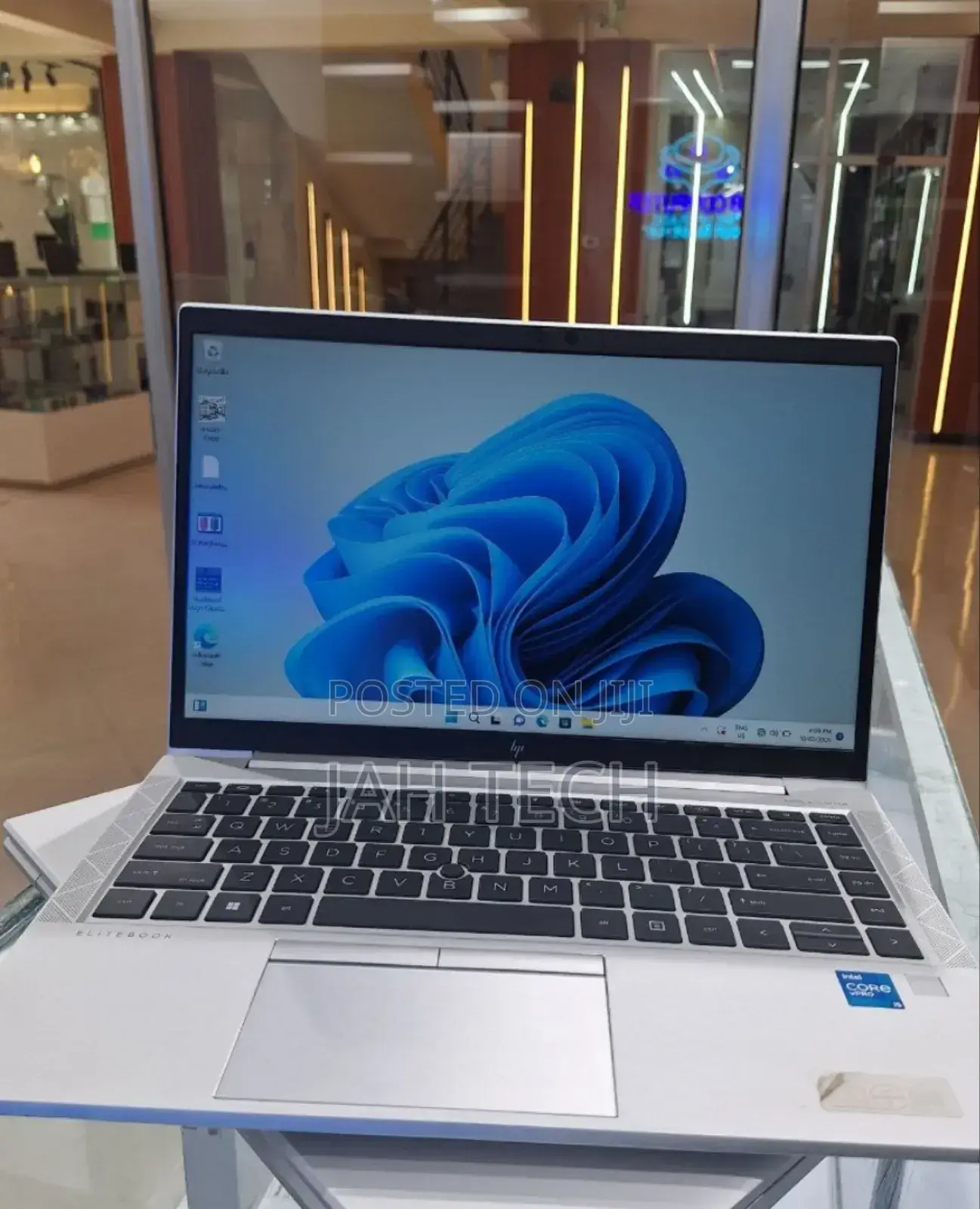 New Laptop HP EliteBook 840 G8 16GB Intel Core I5 SSD 512GB