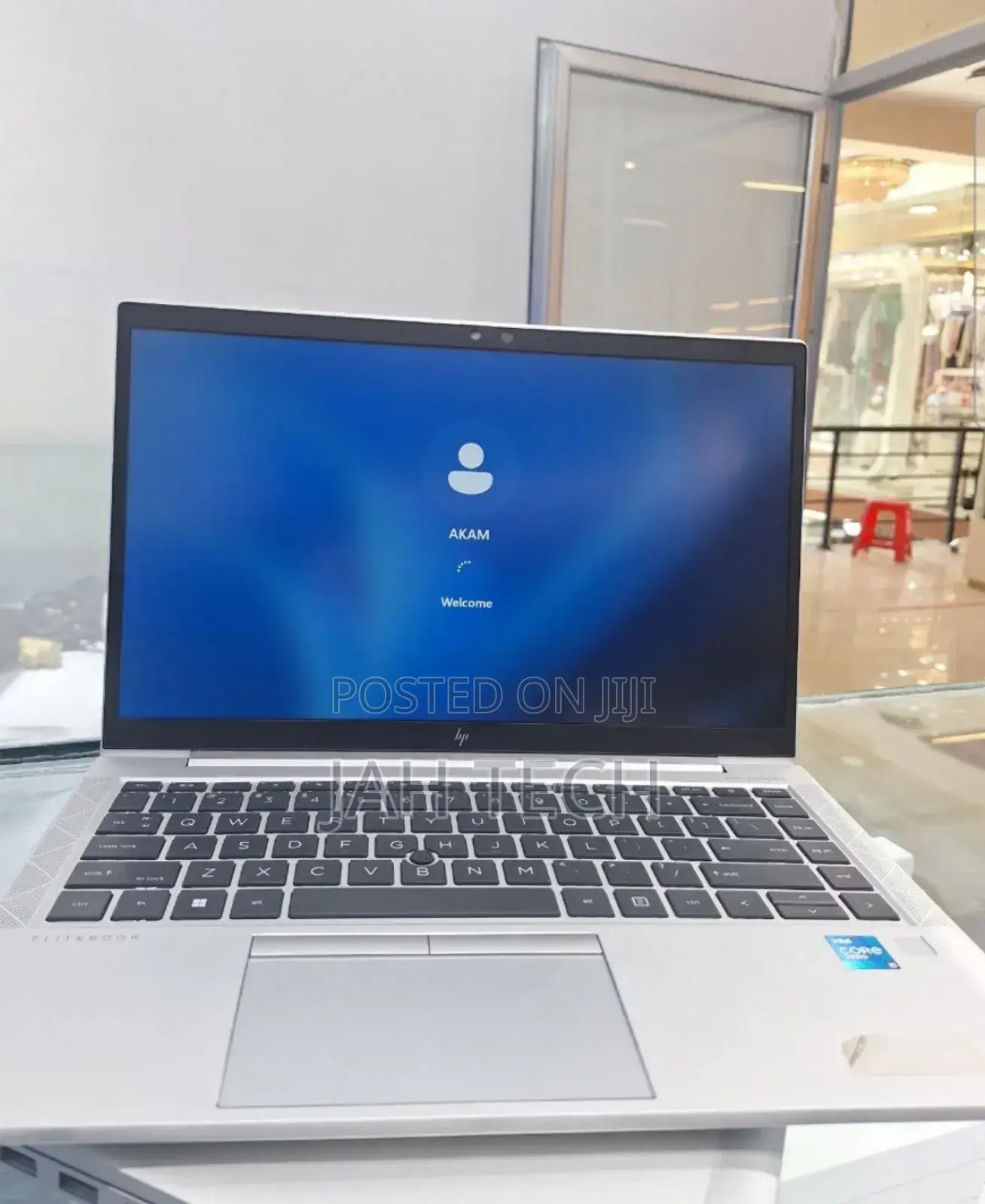 New Laptop HP EliteBook 840 G8 16GB Intel Core I5 SSD 512GB