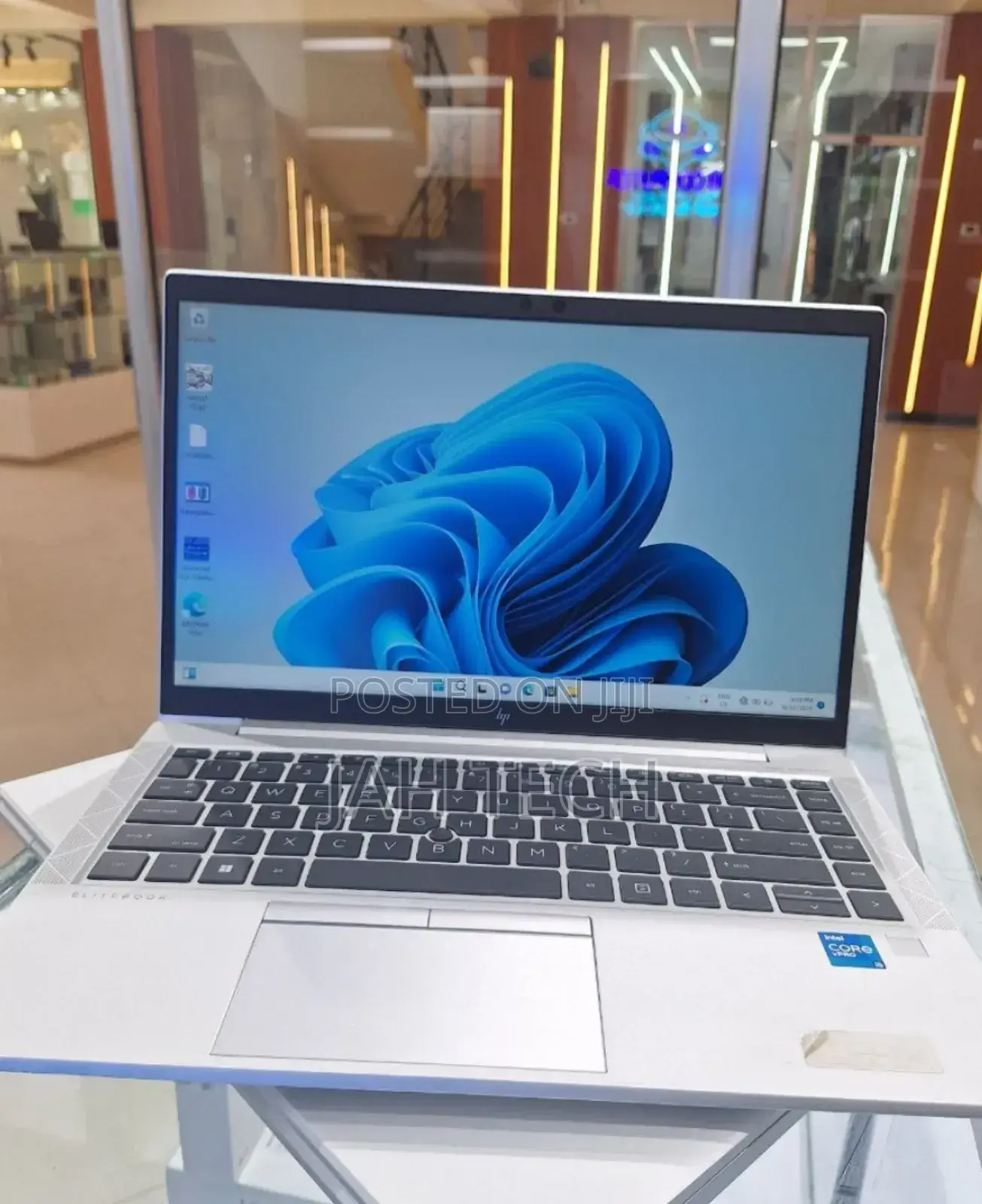 New Laptop HP EliteBook 840 G8 16GB Intel Core I5 SSD 512GB