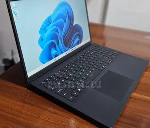 New Laptop Dell Inspiron 15 16GB Intel Core I5 SSD 512GB