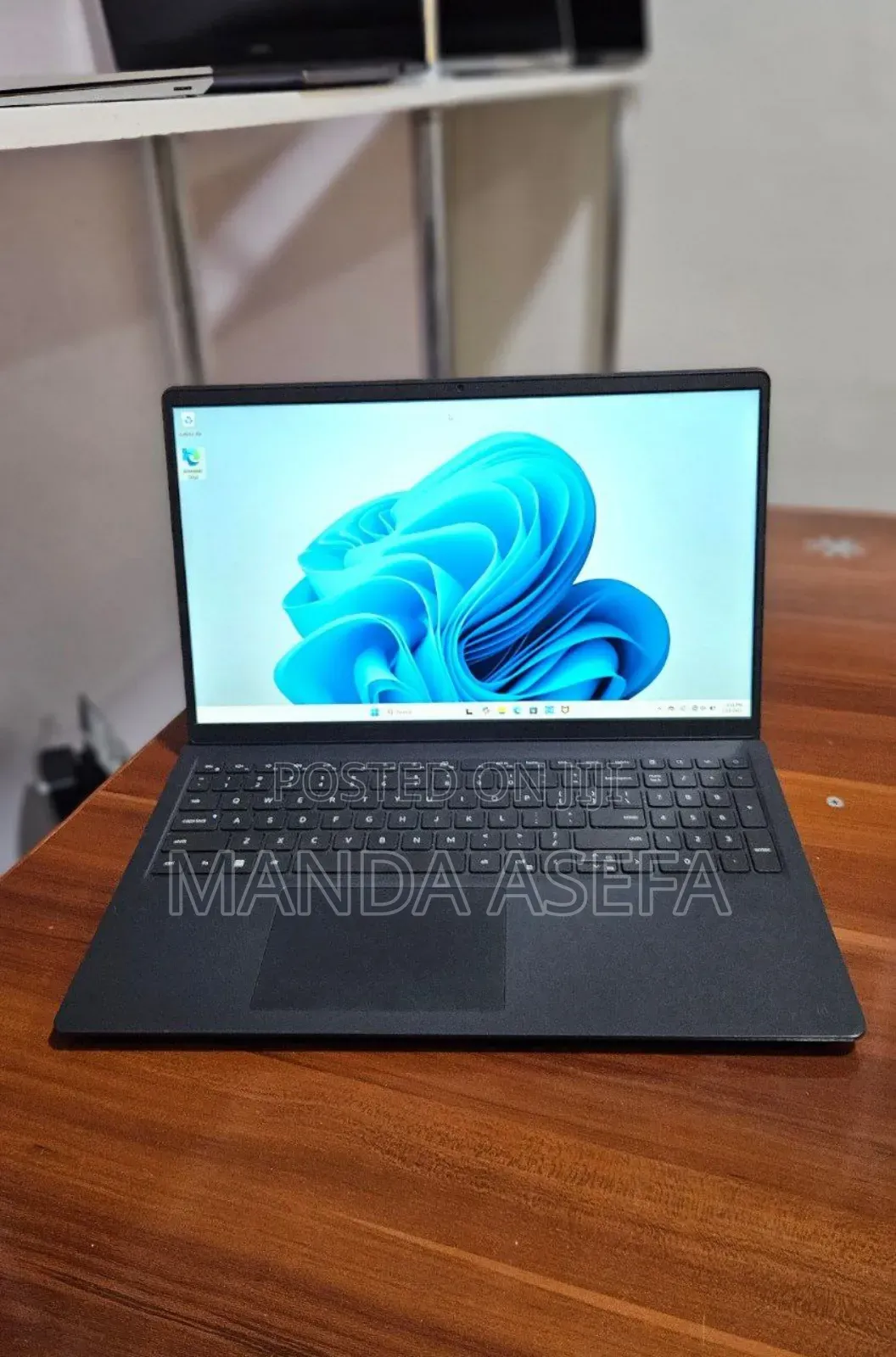 New Laptop Dell Inspiron 15 16GB AMD Ryzen 7 SSD 512GB