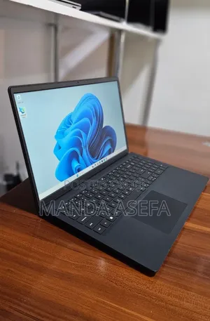 New Laptop Dell Inspiron 15 16GB AMD Ryzen 7 SSD 512GB