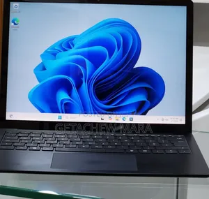 New Laptop Microsoft Surface 16GB Intel Core I7 SSD 512GB