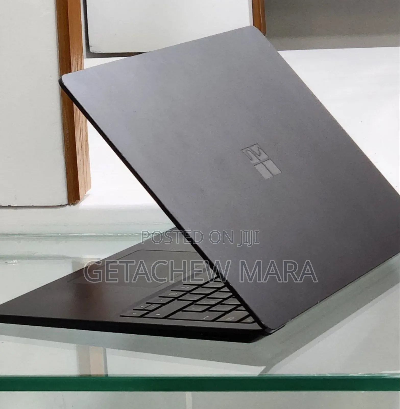 New Laptop Microsoft Surface 16GB Intel Core I7 SSD 512GB