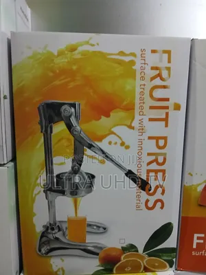 Manual Citrus Juicer Featuring a Lever Mechanism for Pressing.