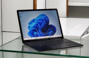 New Laptop Microsoft Surface 16GB Intel Core I7 SSD 512GB