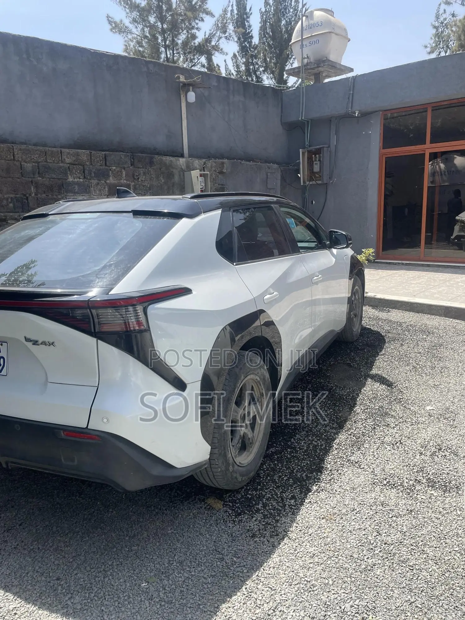 Toyota bZ4X 71.4 kWh AWD 2022 White