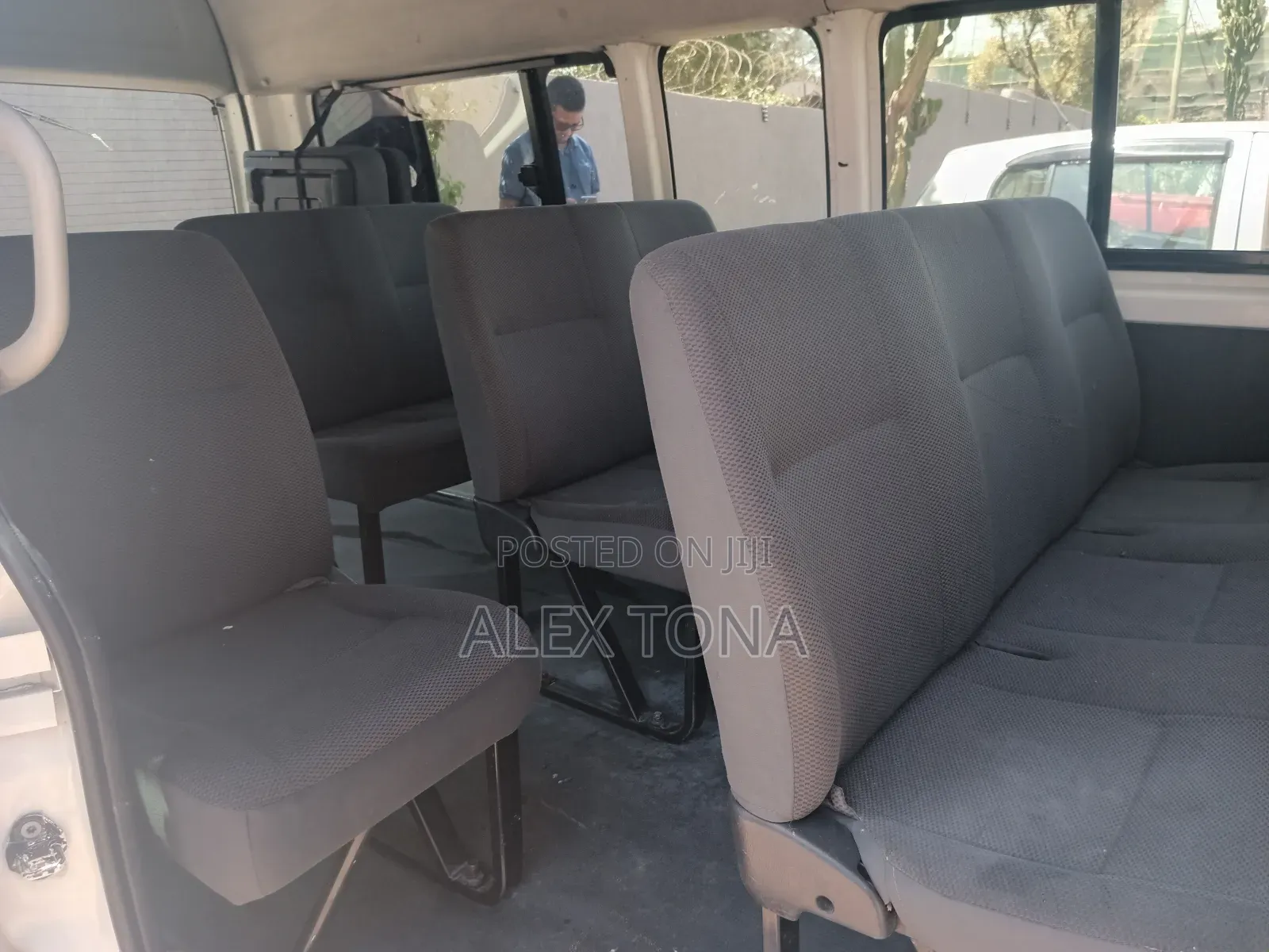 Toyota HiAce 2012 White