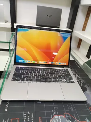 New Laptop Apple MacBook Pro M1 8GB Apple M1 Pro SSD 256GB