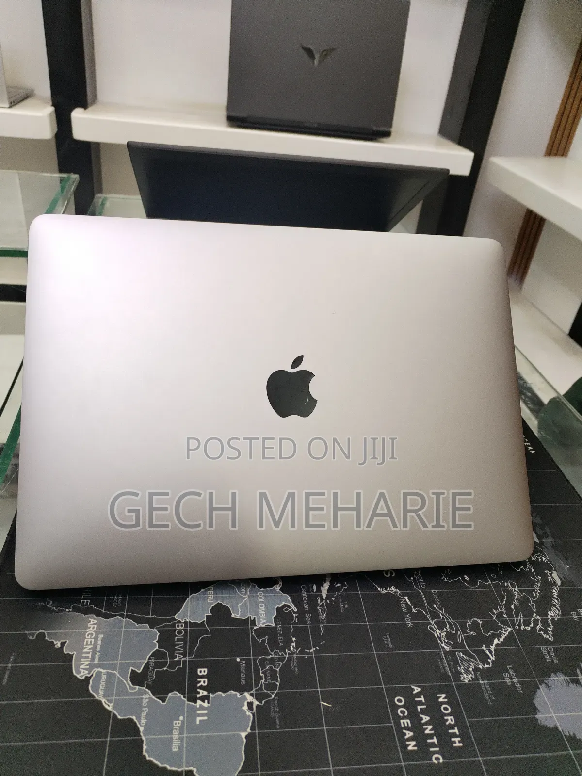 New Laptop Apple MacBook Pro M1 8GB Apple M1 Pro SSD 256GB