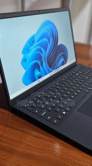 New Laptop Dell Inspiron 15 16GB AMD Ryzen 7 SSD 512GB