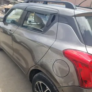 Suzuki Swift 2022 Gray