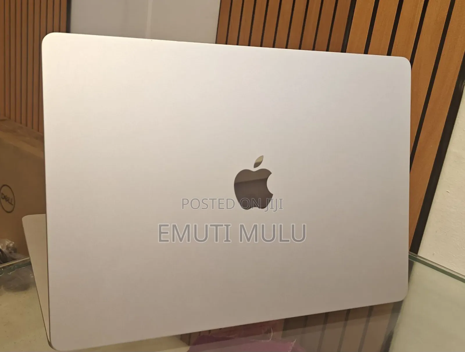 New Laptop Apple MacBook Air 2022 M2 8GB Intel Core I9 SSD 256GB