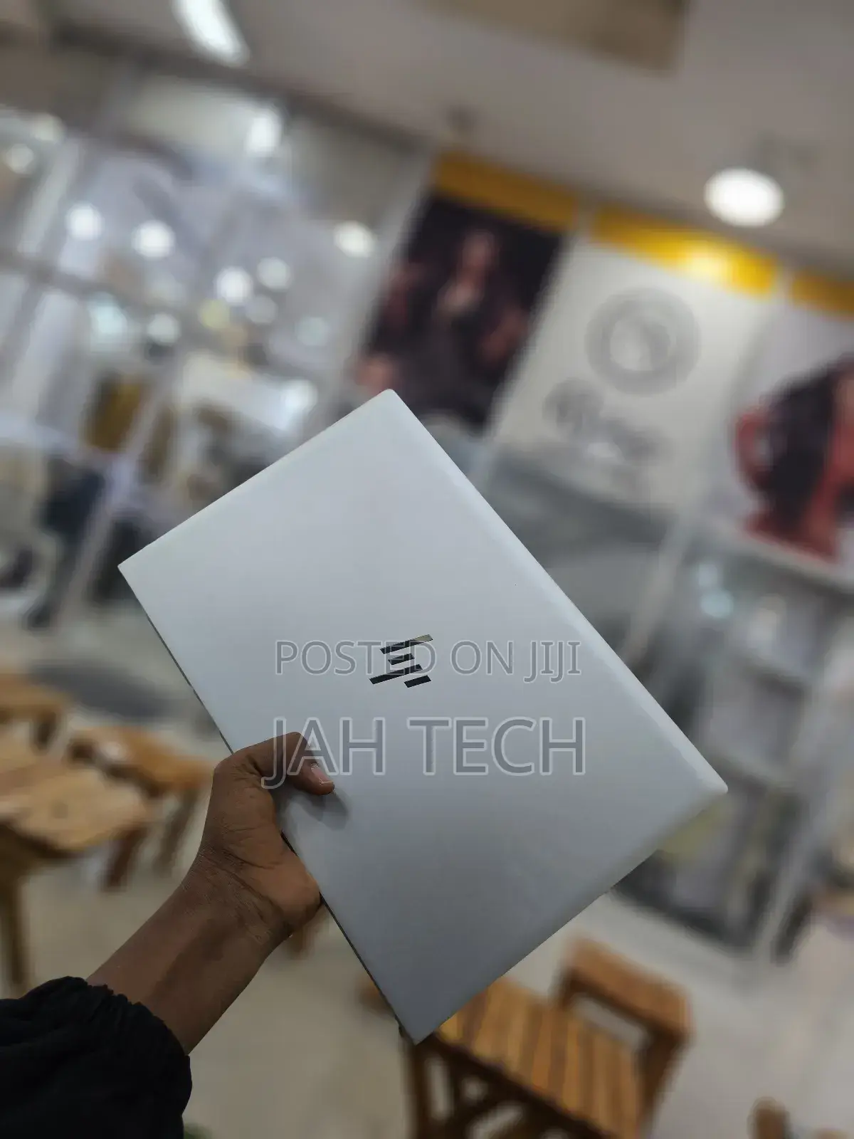 New Laptop HP EliteBook 840 G8 16GB Intel Core I7 SSD 512GB