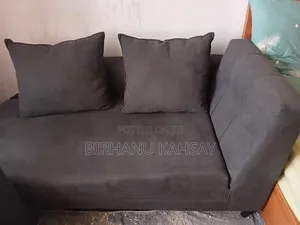 ምርጥ ሶፋ በቀስተደመና ስፖንጅ የተሰራ