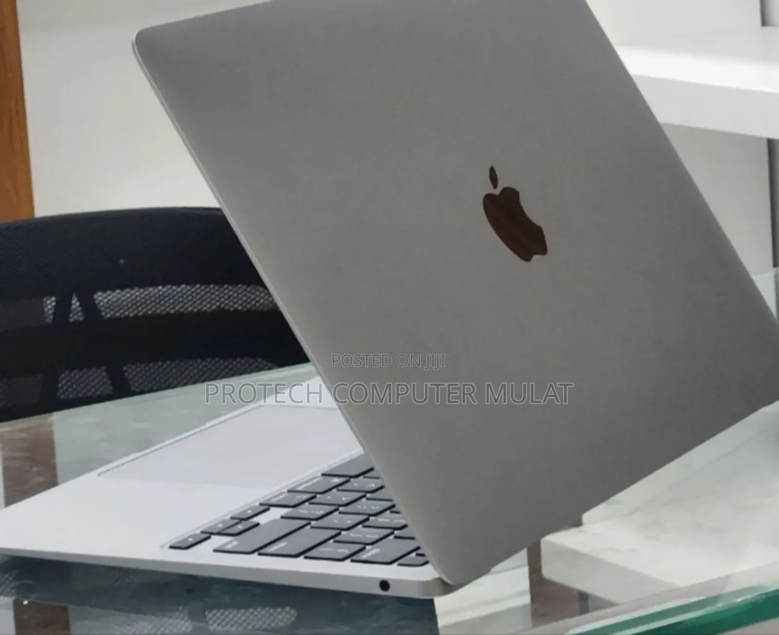 New Laptop Apple MacBook Air 2020 M1 16GB Apple M1 SSD 512GB