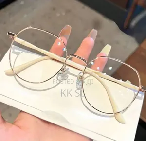 Women's Eye Glass