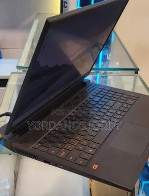 New Laptop Dell G15 5535 16GB Intel Core I7 SSD 512GB