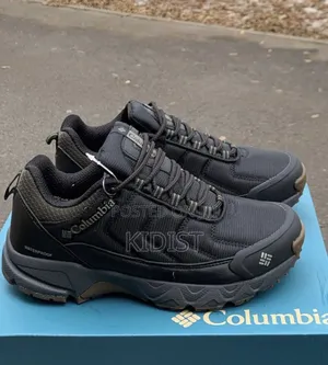 Columbia Men's Granite Trail Waterproof Shoe