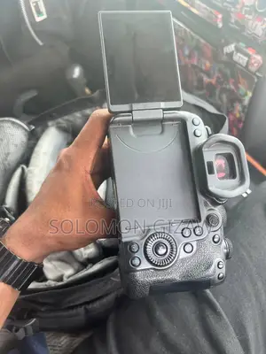 Canon Eos R6 Mark Ii. With 24-105mm and Silver Ef 50mm F1.8 Lens