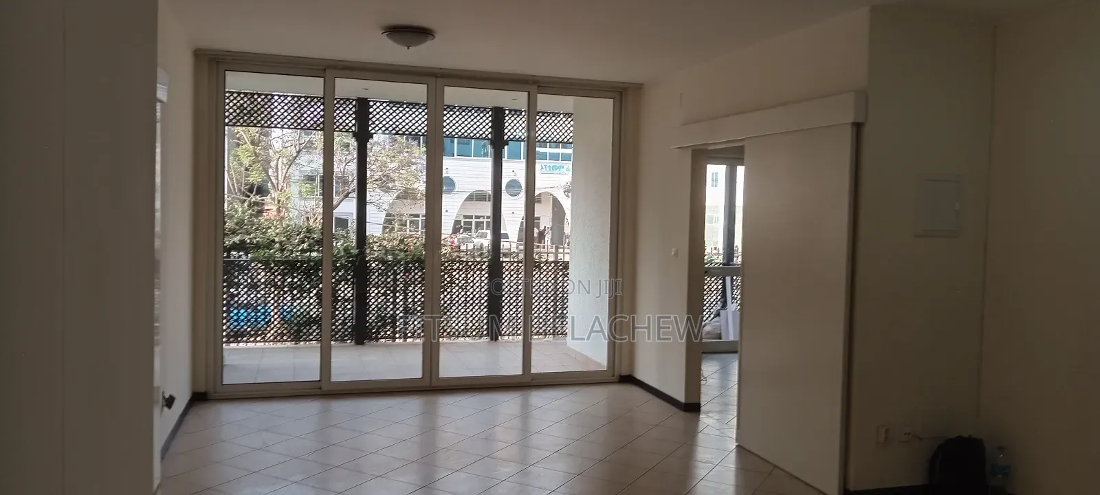 2bdrm Apartment in Varenro, Nifas Silk-Lafto for rent