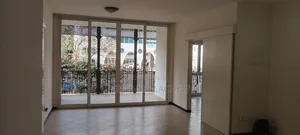 2bdrm Apartment in Varenro, Nifas Silk-Lafto for rent