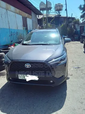 Toyota Corolla Cross 2025 Silver