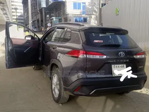 Toyota Corolla Cross 2025 Silver