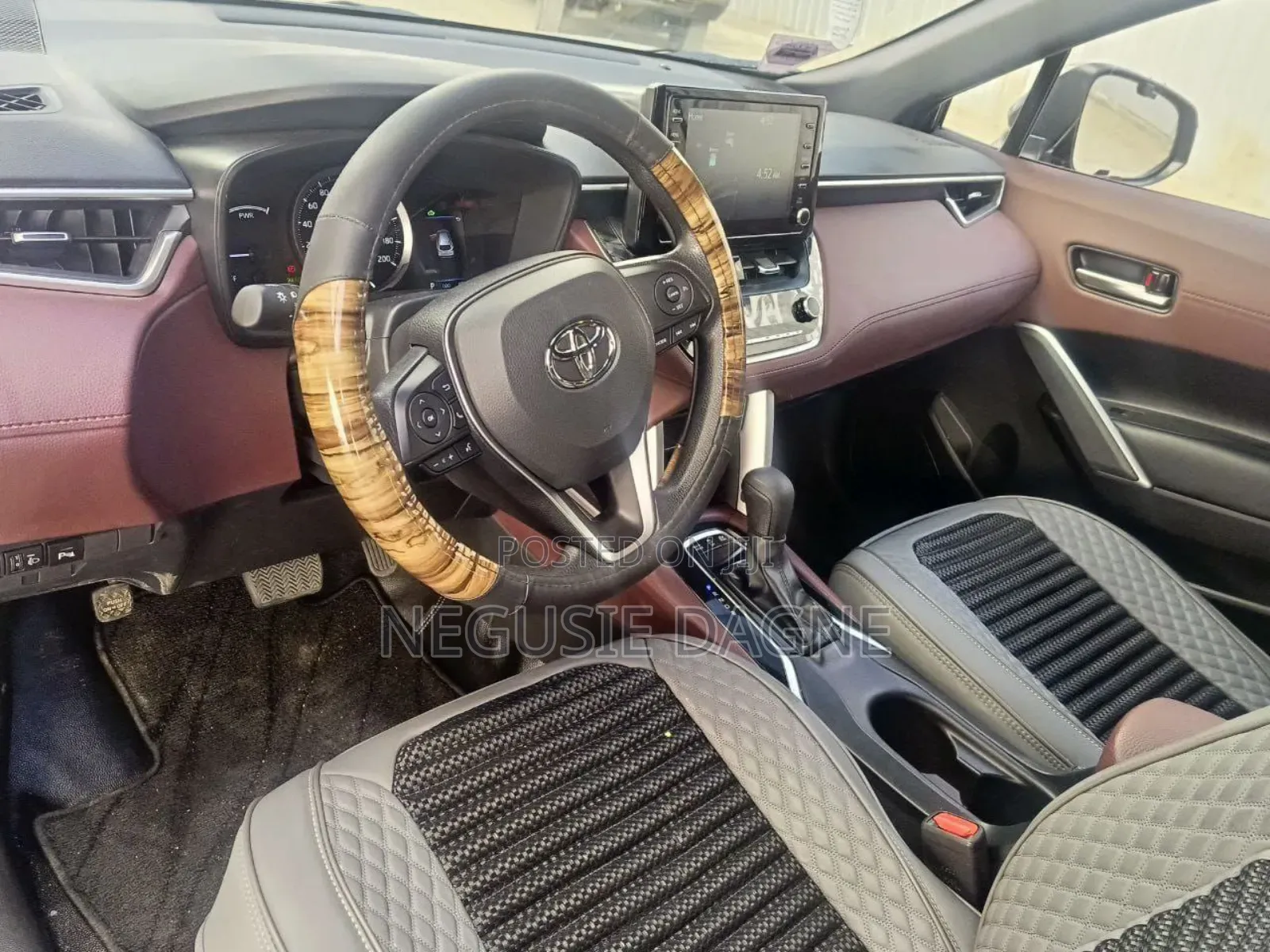 Toyota Corolla Cross 2025 Silver