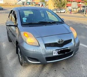Toyota Vitz 1.0 FWD 3dr 2007 Silver
