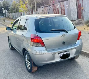 Toyota Vitz 1.0 FWD 3dr 2007 Silver