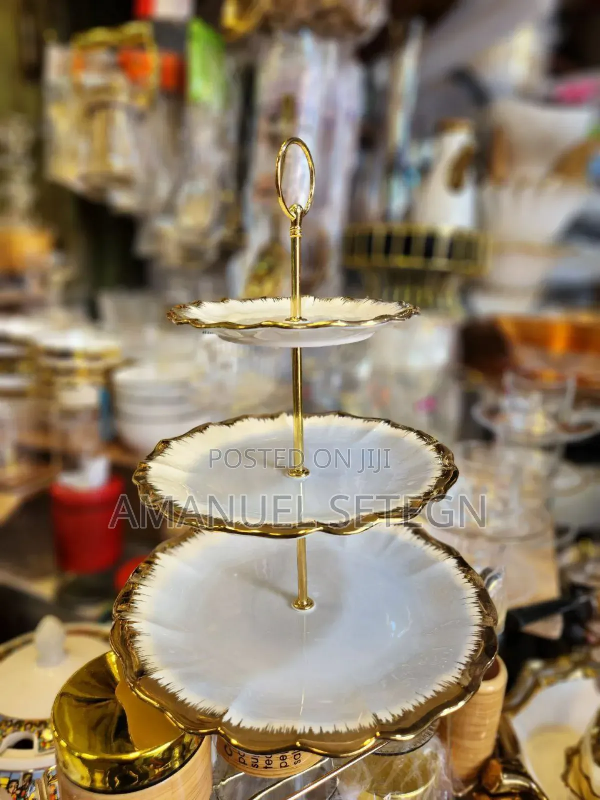 ባለ ሶስት ሸክላ የኩኪስ የቸኮሌት የከረሜላ ማቅረቢያ