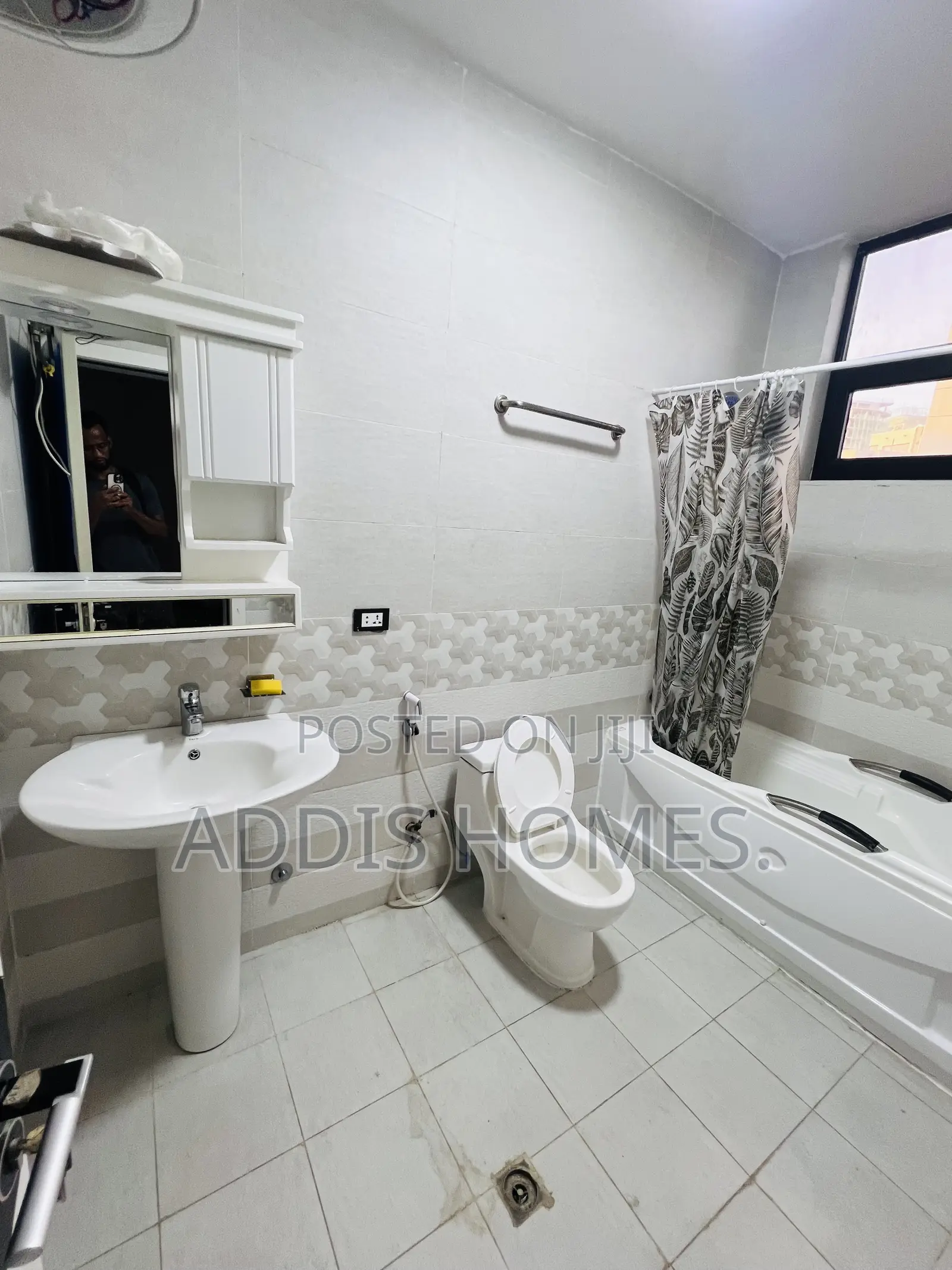 Furnished 3bdrm Apartment in Bole for rent