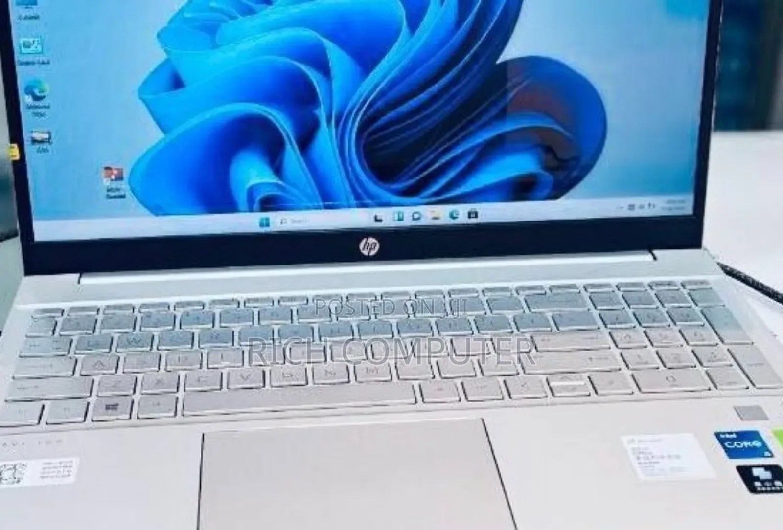 New Laptop HP Pavilion 15 16GB Intel Core i5 SSD 512GB