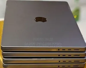 New Laptop Apple MacBook Pro M1 32GB Apple M1 Pro SSD 512GB