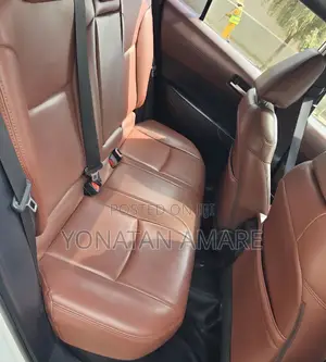 Toyota Corolla Cross Hybrid 2023 White