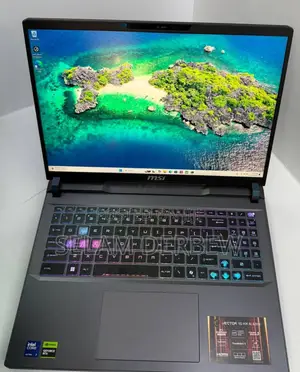 New Laptop MSI Vector 16 HX AI A2XWIG 32GB Intel Core Ultra 7 SSD 512GB