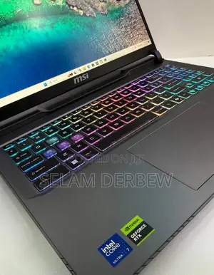 New Laptop MSI Vector 16 HX AI A2XWIG 32GB Intel Core Ultra 7 SSD 512GB