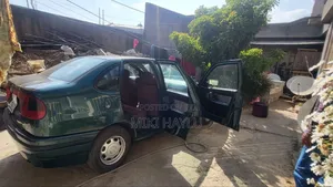 Volkswagen Polo Berline 1998 Green