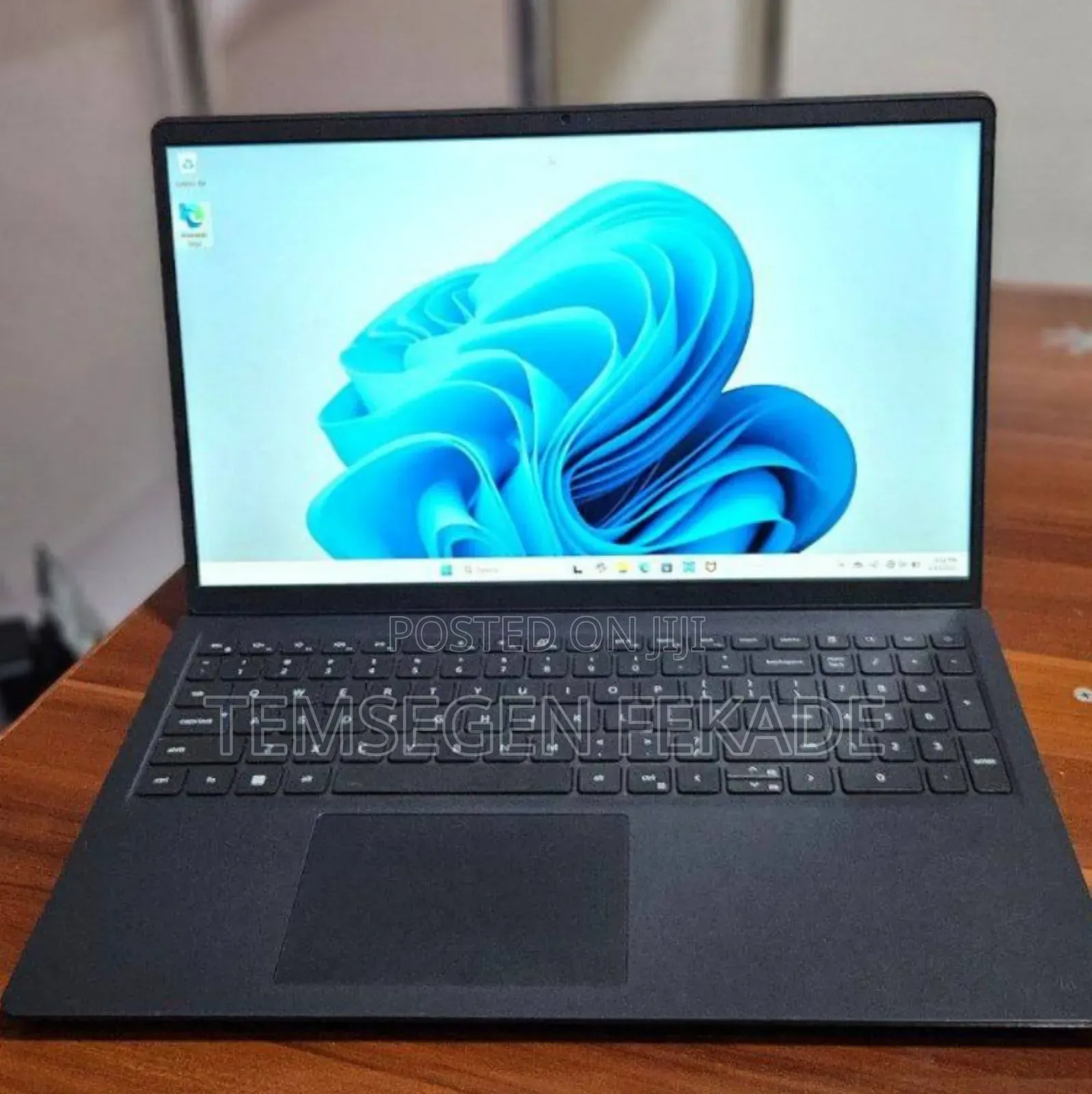 New Laptop Dell Inspiron 15 16GB AMD Ryzen 7 SSD 512GB