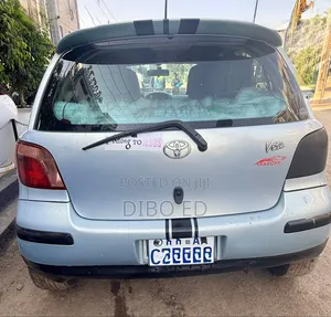 Toyota Yaris 1.0 C 2004 Blue