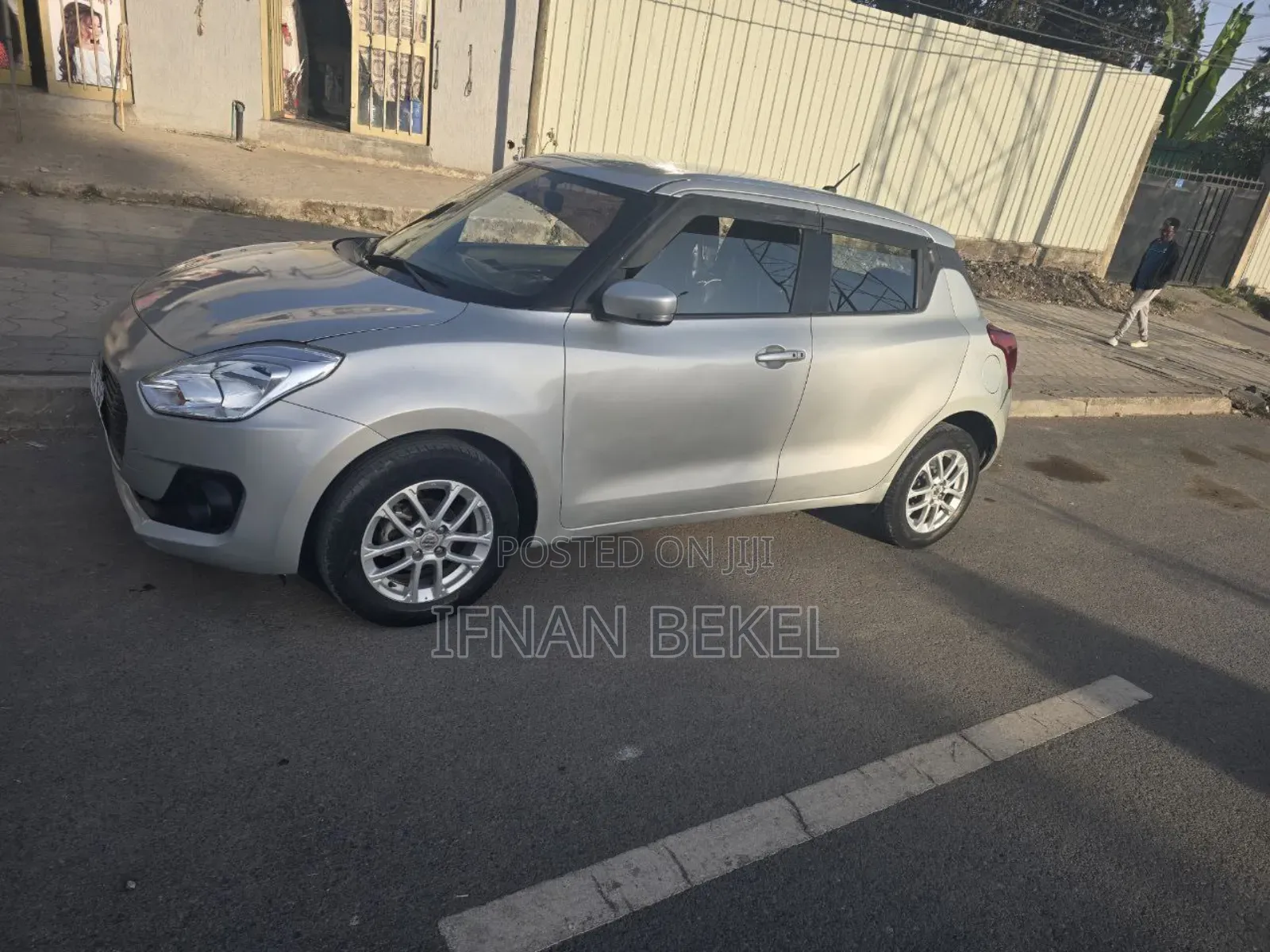 Suzuki Swift 2022 Silver