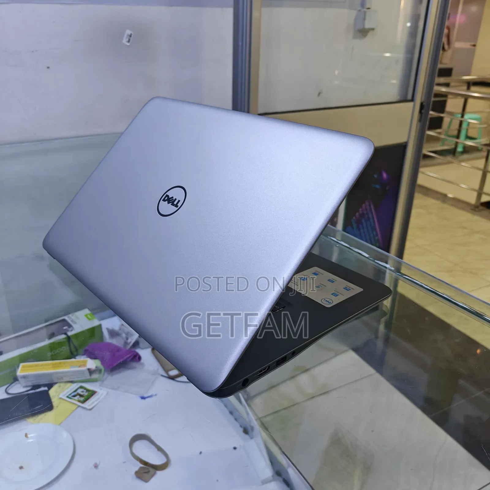 New Laptop Dell Inspiron 15 8GB Intel Core i7 HDD 1T