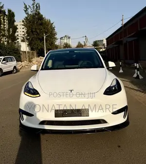 New Tesla Model Y 2023 White